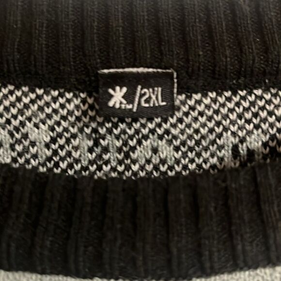 NBA San Antonio Spurs Christmas Sweater, size XXL - Picture 3 of 3